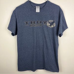 Troy Michigan Tourist Tshirt Travel Outdoors Eagle Blue Gray Sz Medium Gildan